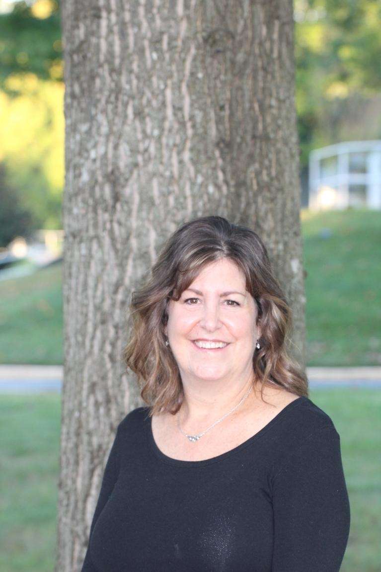 Stacy Baumeister, Registered Dental Hygienist at Desai Dental Care
